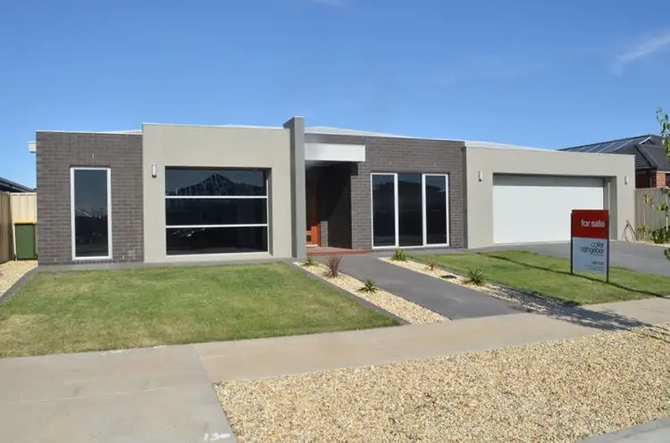 8 Rissmann Drive, Horsham VIC 3400