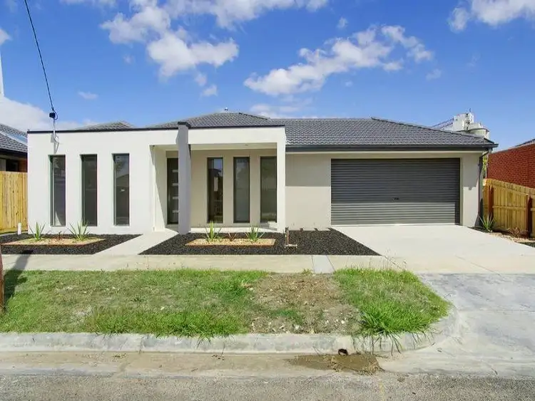Second view of Homely house listing, 6 Chelmsford Avenue, Newtown VIC 3220