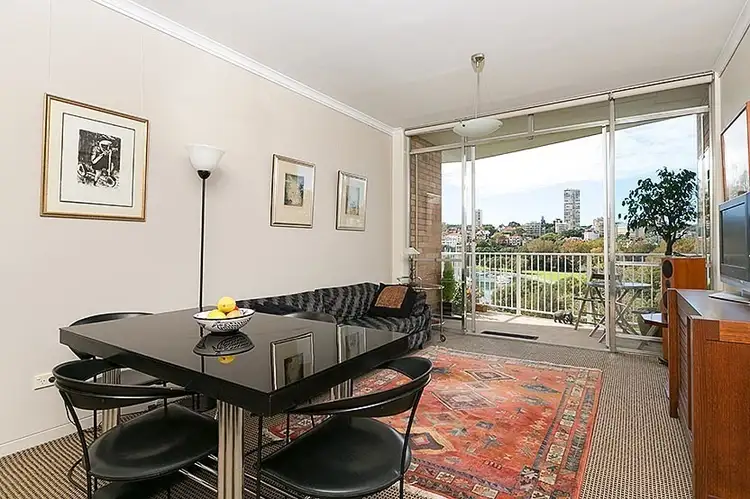 52/1 Holdsworth Avenue, Elizabeth Bay NSW 2011