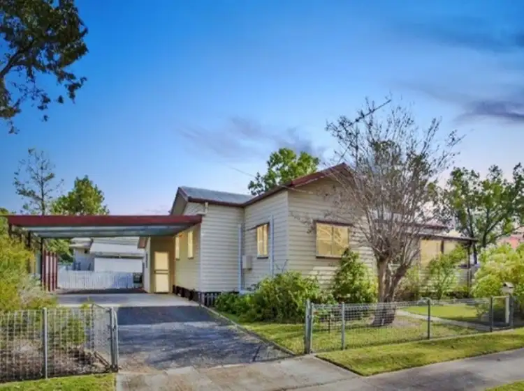 12 Dorney Street, Chinchilla QLD 4413