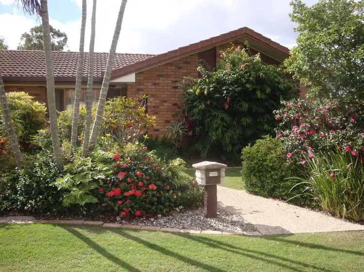 Second view of Homely house listing, 7 Nyleeta Court, Carindale QLD 4152