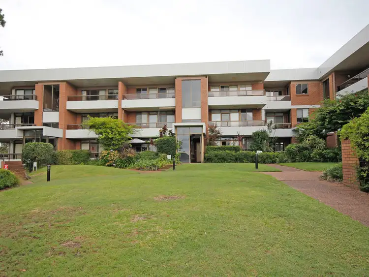 Main view of Homely unit listing, 17/9-11 Donald Street, Nelson Bay NSW 2315