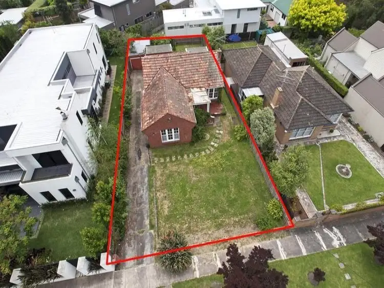 6 Queens Road, Newtown VIC 3220