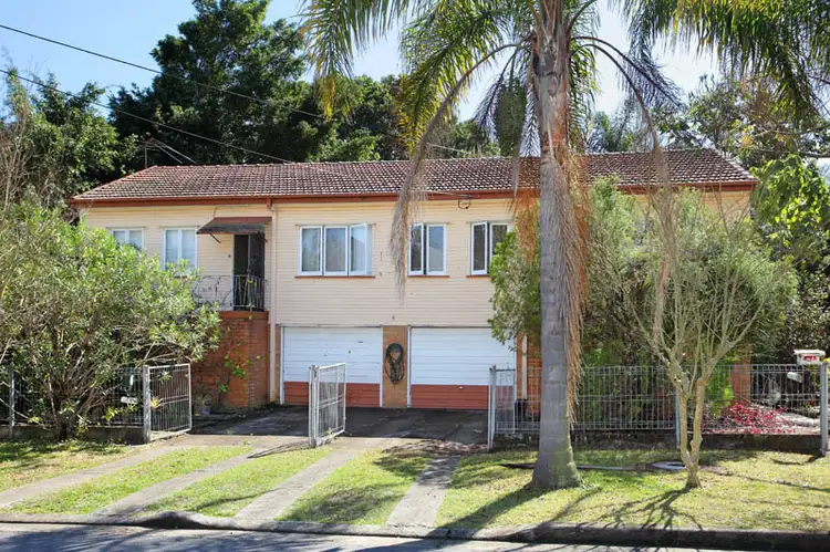 Main view of Homely house listing, 1 & 2/7 Line  St, Woolloongabba QLD 4102