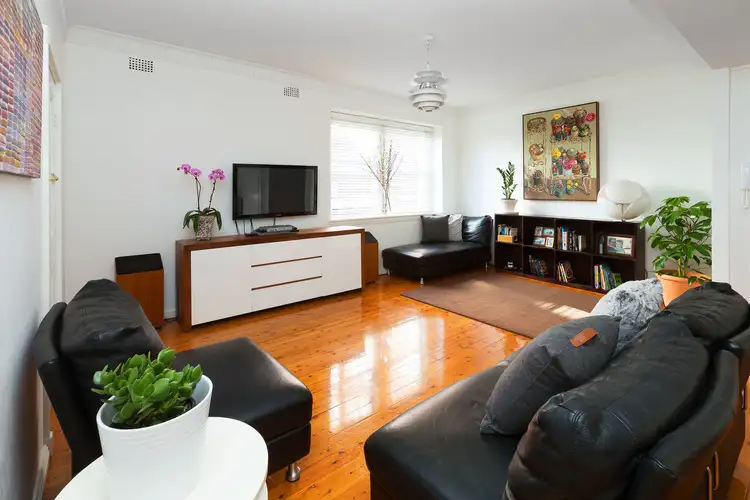 Second view of Homely apartment listing, 4/1 Birtley Place, Elizabeth Bay NSW 2011