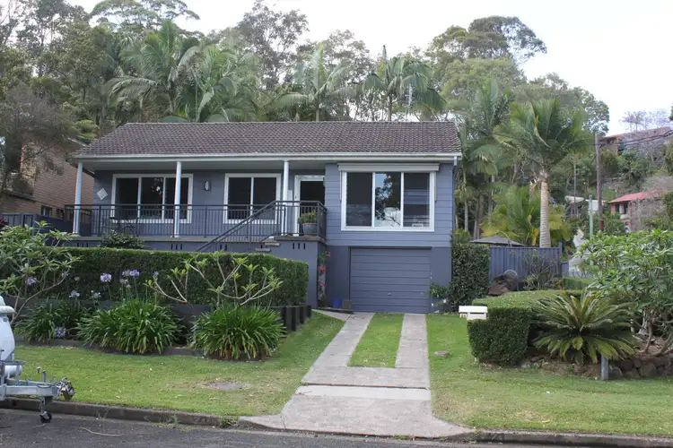 2A Lurnea Crescent, Valentine NSW 2280