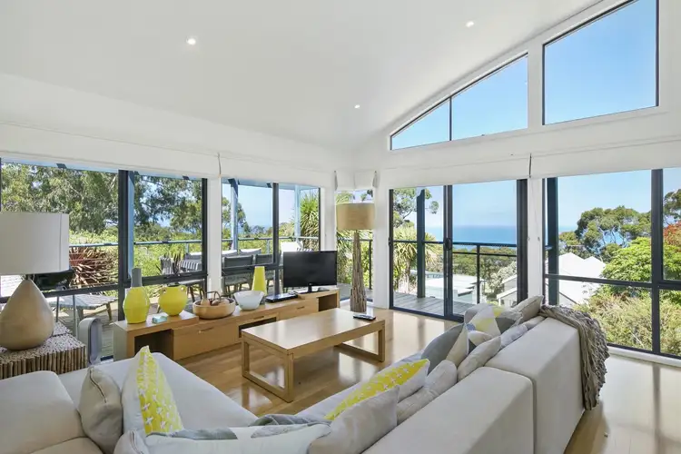 22 Normanby Terrace, Lorne VIC 3232