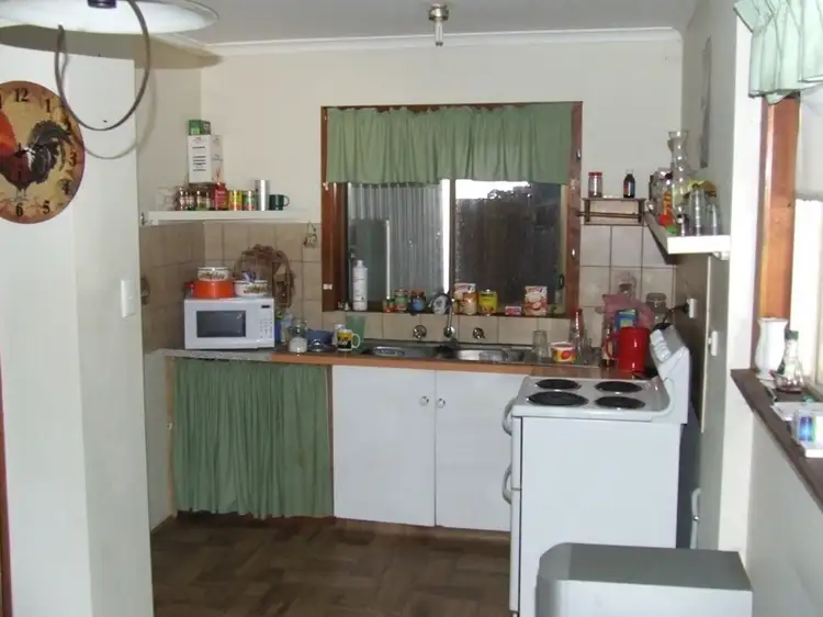 Fifth view of Homely house listing, 98 Great Alpine Road, Myrtleford VIC 3737