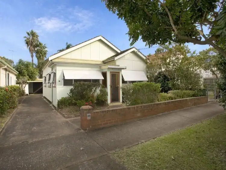 11 Linthorn Avenue, Croydon Park NSW 2133