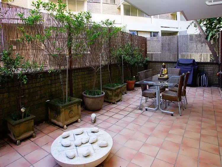 Fourth view of Homely apartment listing, 3/60 Roslyn Gardens, Elizabeth Bay NSW 2011