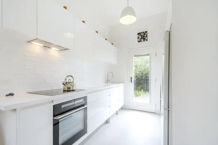 2 Reynard St, Coburg VIC 3058