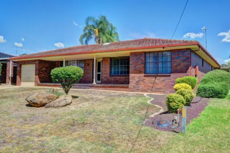26 Fraser Street, Mount Austin NSW 2650