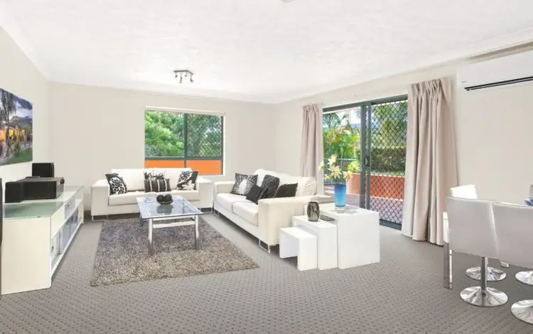 1/12 Gillian Lane, Southport QLD 4215