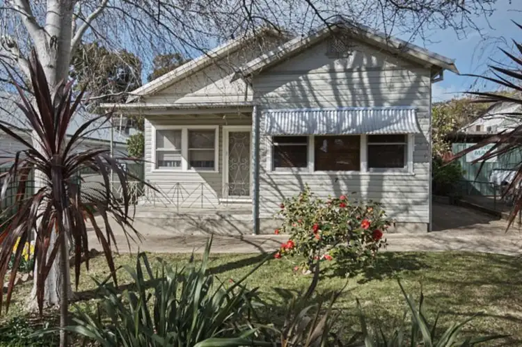 7 Richard Street, Turvey Park NSW 2650