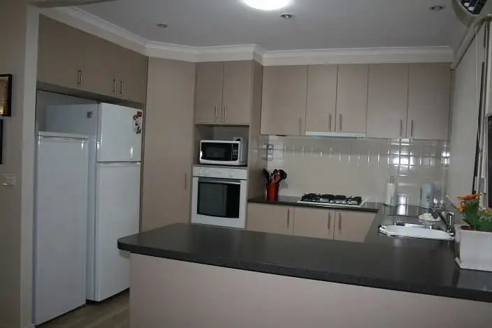 Sixth view of Homely retirement listing, 8/293-295 Midland Highway, Epsom VIC 3551