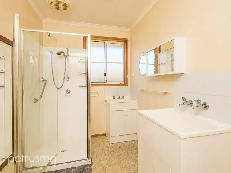 Fifth view of Homely villa listing, 10/13 Bilton Street, Claremont TAS 7011