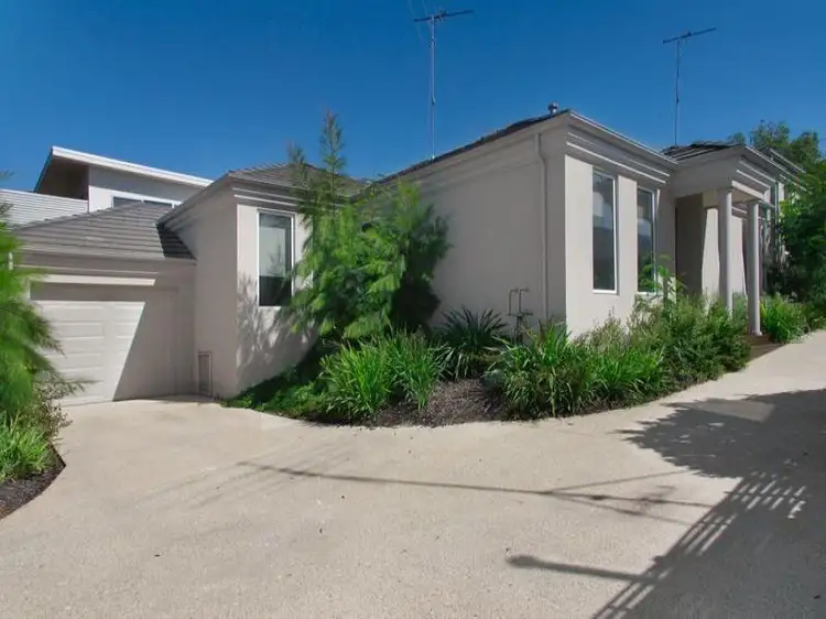 2/41 Percy Street, Newtown VIC 3220