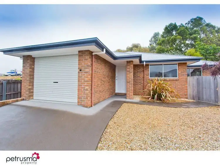 Main view of Homely unit listing, 2/86 Campbell Street, Kingston TAS 7050