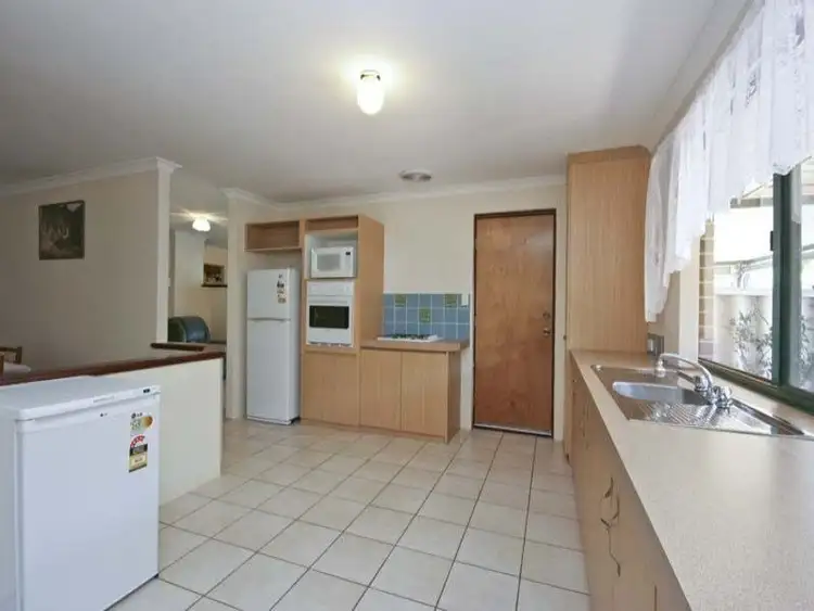 Seventh view of Homely house listing, 5 Eva Lynch Way, Warnbro WA 6169