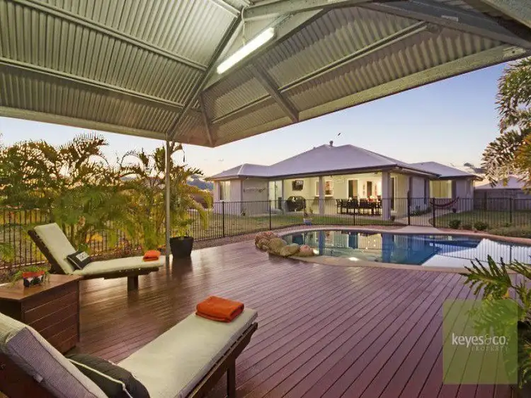 13 Gundabluey Crescent, Mount Low QLD 4818