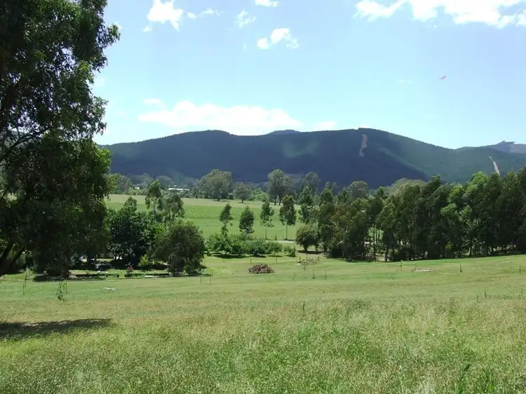 248 Clemens Lane, Myrtleford VIC 3737