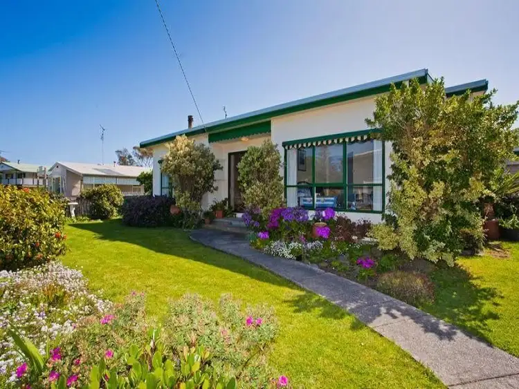 15 Casino Avenue, Apollo Bay VIC 3233