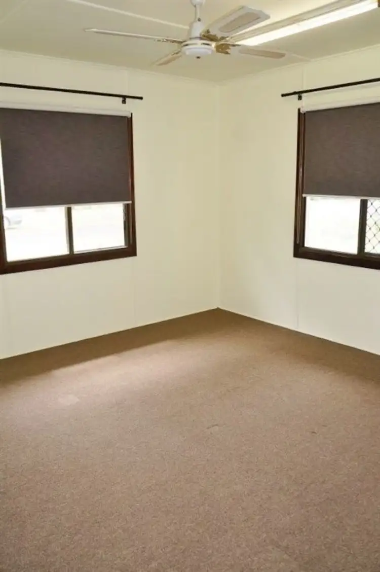 Fifth view of Homely house listing, No. 32 Evans Street, Chinchilla QLD 4413