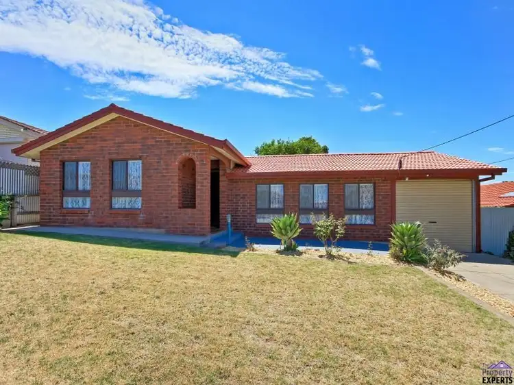 22 Wakefield Avenue, Morphett Vale SA 5162