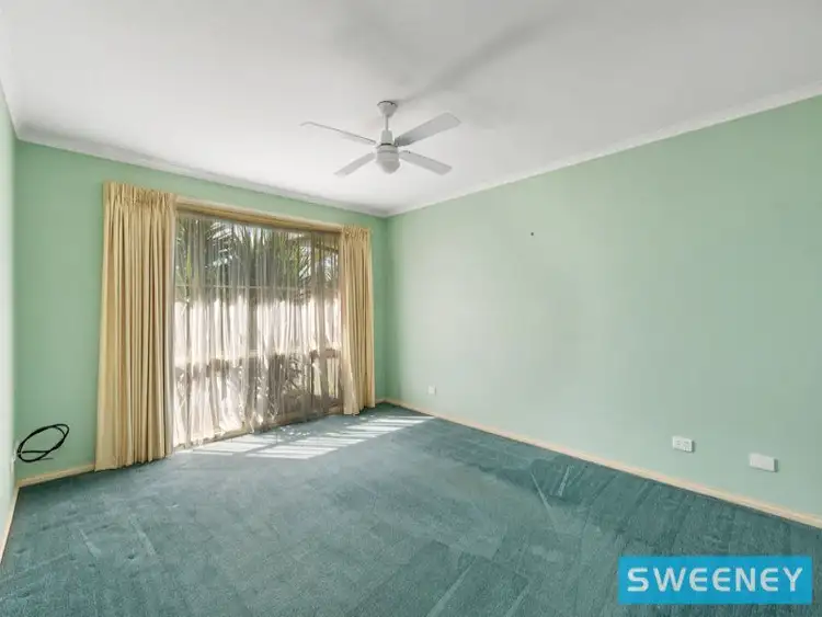 Fifth view of Homely house listing, 4 Monivae Court, Seabrook VIC 3028