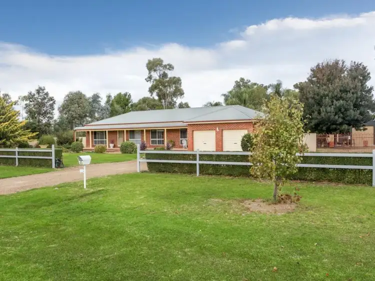 43 Wagga Wagga Street, Oura NSW 2650