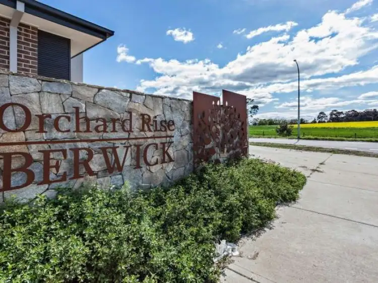 7 Nutmeg Close, Berwick VIC 3806