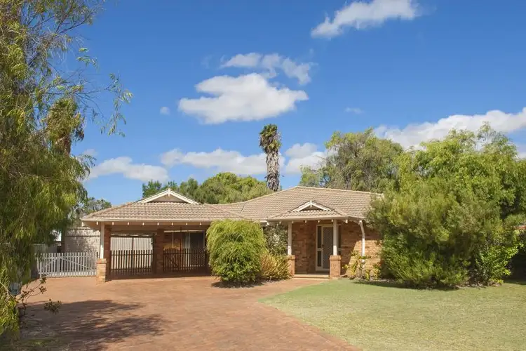 3 Bishop Place, West Busselton WA 6280