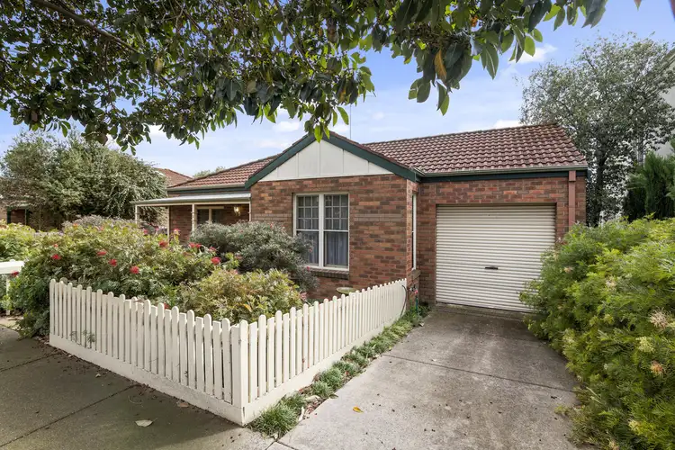 2/2 Upper Skene Street, Newtown VIC 3220