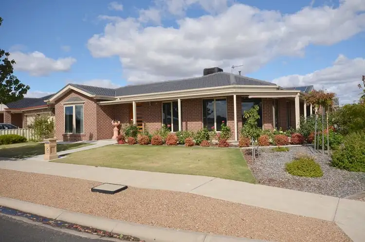 325 Baillie Street, Horsham VIC 3400