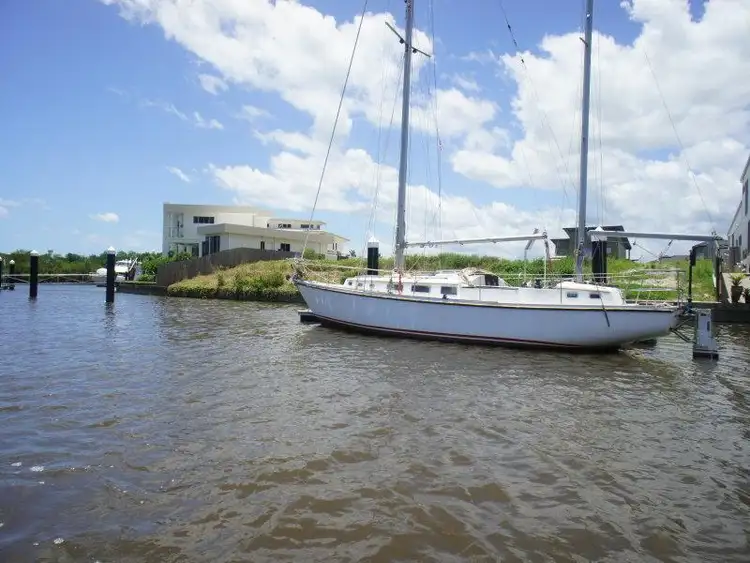 6 Ragamuffin Quay, Trinity Park QLD 4879