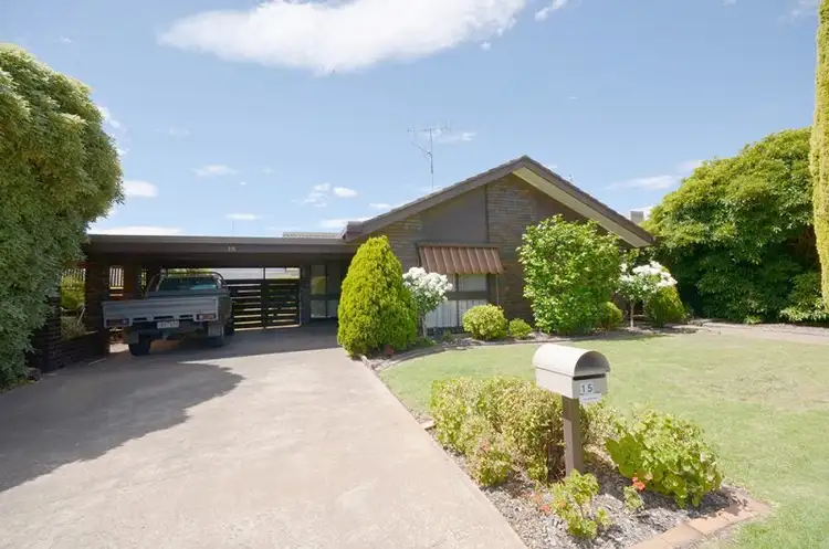 15 Birch Avenue, Horsham VIC 3400