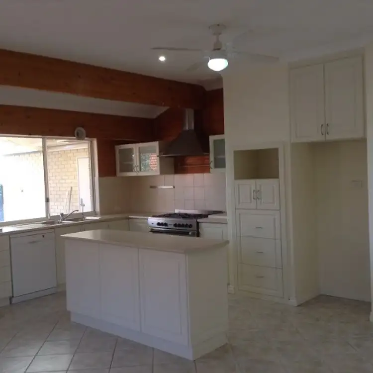 Seventh view of Homely house listing, 12 Shetland Rise, Kinross WA 6028