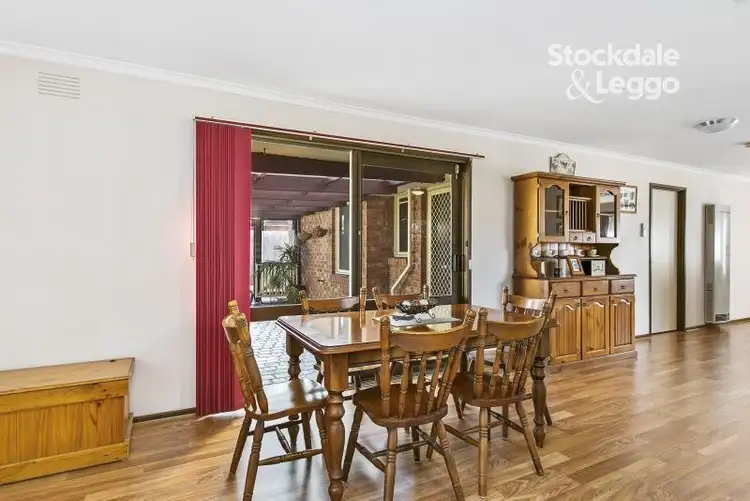 Fifth view of Homely house listing, 7 FLINDERS COURT, Cranbourne North VIC 3977