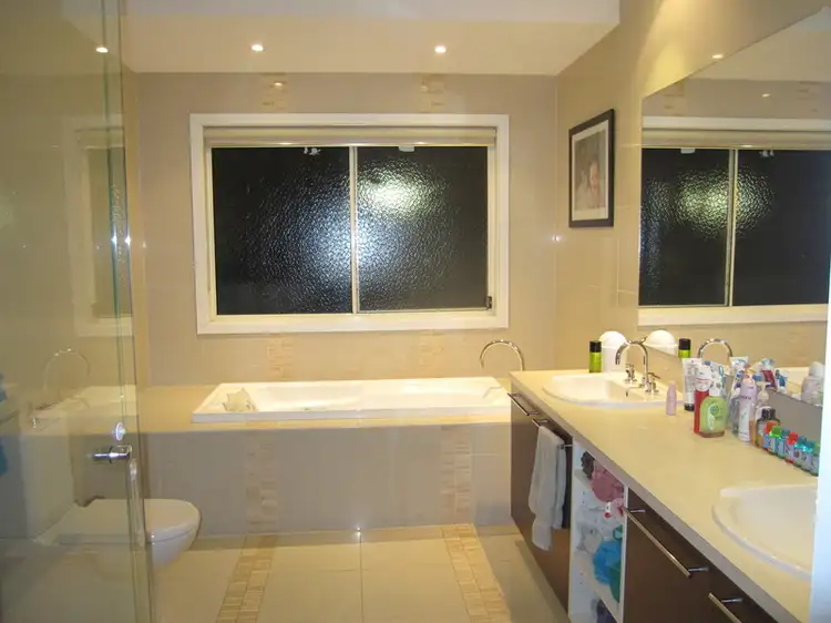 Fourth view of Homely house listing, 2 Narong Place, Keilor Downs VIC 3038