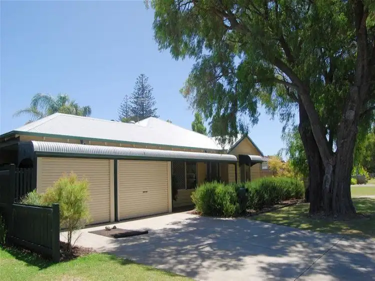 2/23 Carey Street, Busselton WA 6280