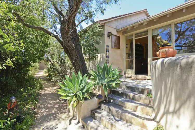 25 Layton Crescent (Extension of Minerva Rd), Newtown VIC 3220