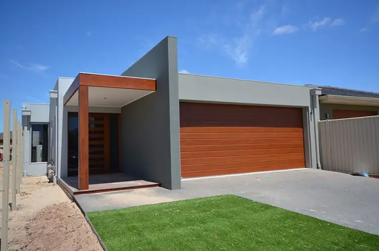 2/15 Burnett Street, Horsham VIC 3400