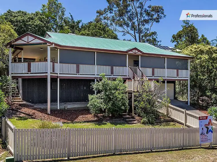 18 Blackwood Drive, Arana Hills QLD 4054