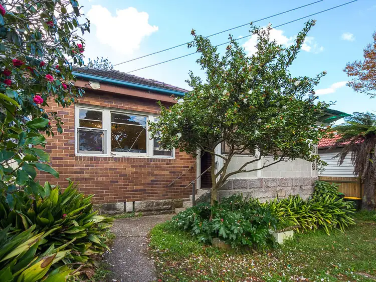 26 Woodbine Street, North Balgowlah NSW 2093