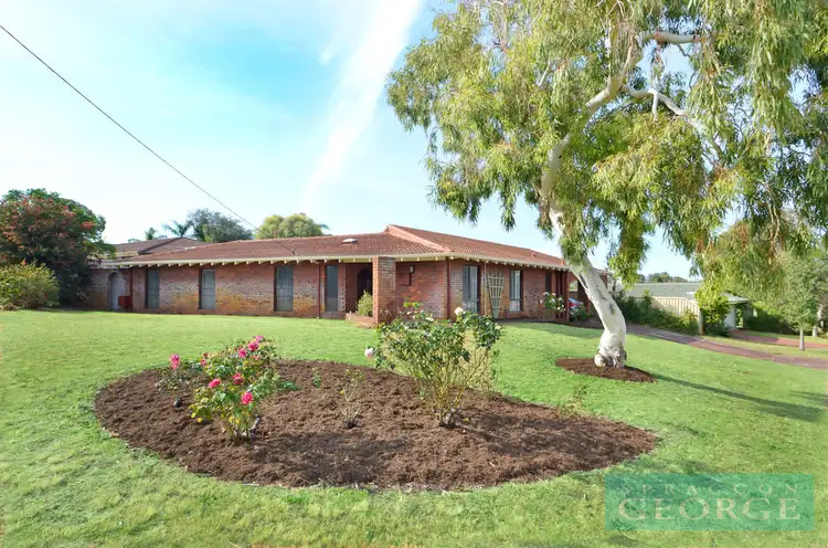 8 Dutton Crescent, Hamersley WA 6022