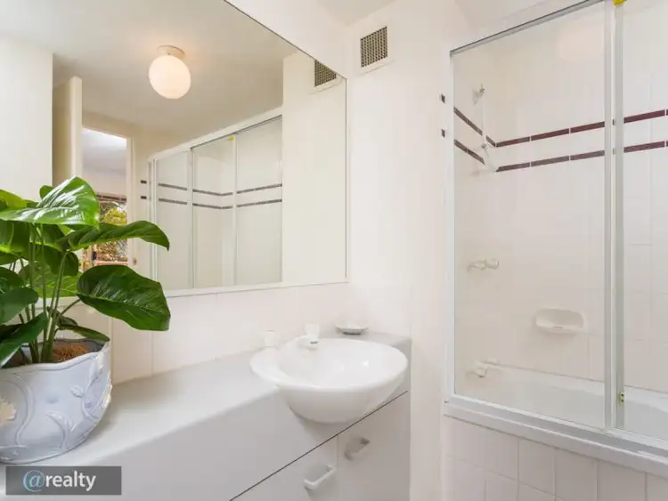 Fifth view of Homely unit listing, 10/32 Ocean Street, Mermaid Beach QLD 4218