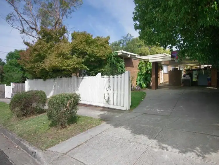 16 South Valley Road, Highton VIC 3216