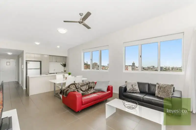 Main view of Homely unit listing, 73/2-4 Kingsway Place, Townsville City QLD 4810