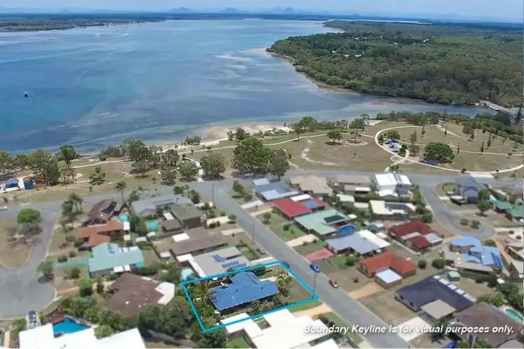 10 Banks Street, Banksia Beach QLD 4507