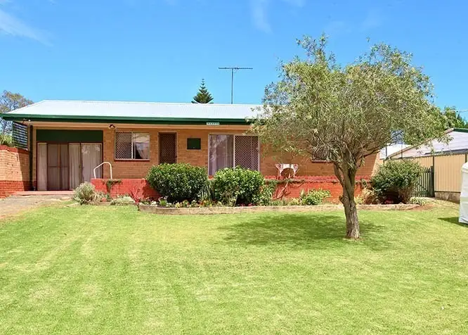 24 Redcliffe Road, Greenfields WA 6210